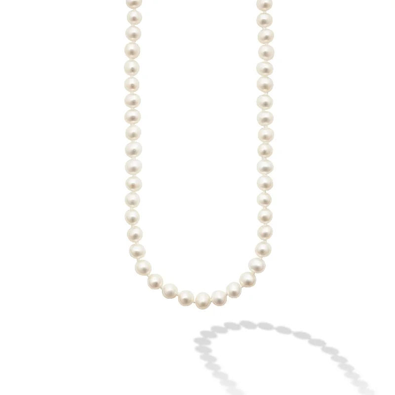 Luna Small Pearl Necklace