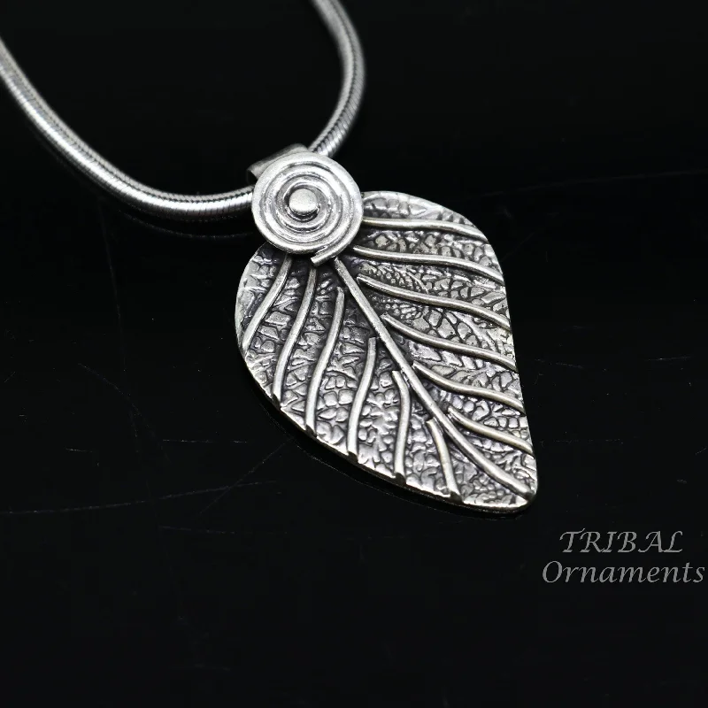 925 sterling silver tree leaf design pendant excellent Vintage chitai/nakshi work design handmade ethnic belly dance jewelry nsp480