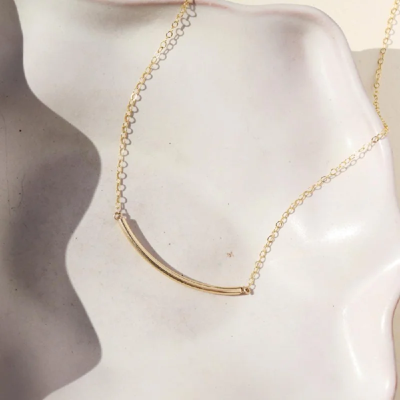 Limited-Time Offer On Elegant Jewelry Pieces Minimal Necklace