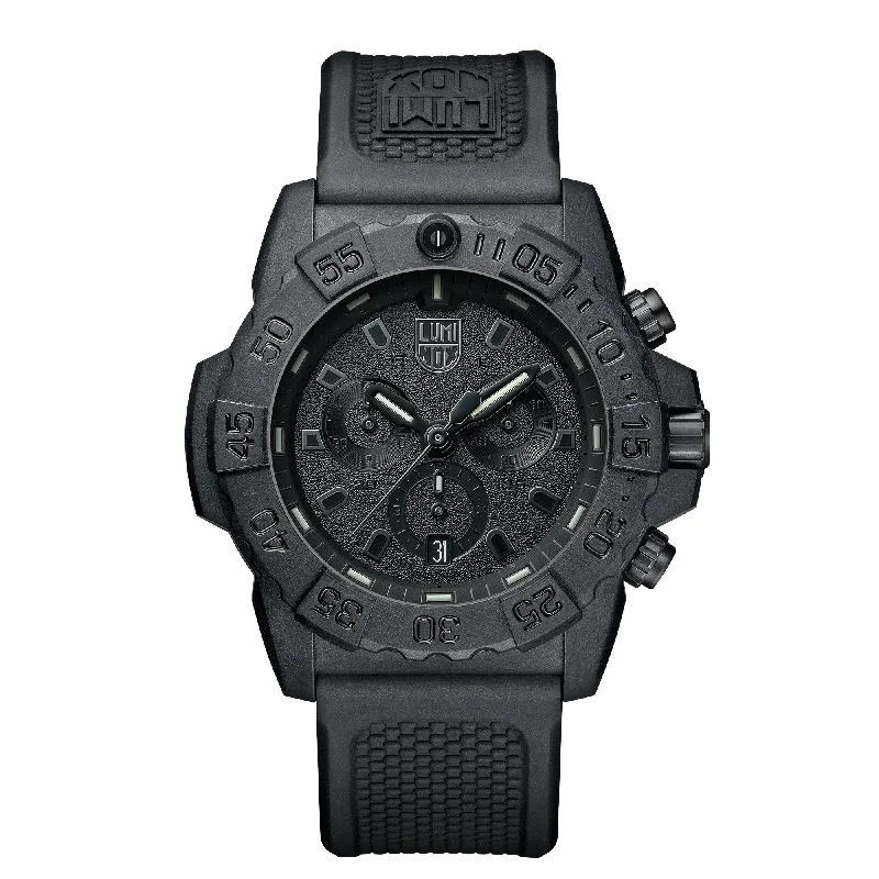 Luxury Meets Affordability – Jewelry Sale Now Live Luminox Navy Seal Chronograph Series 3581.BO