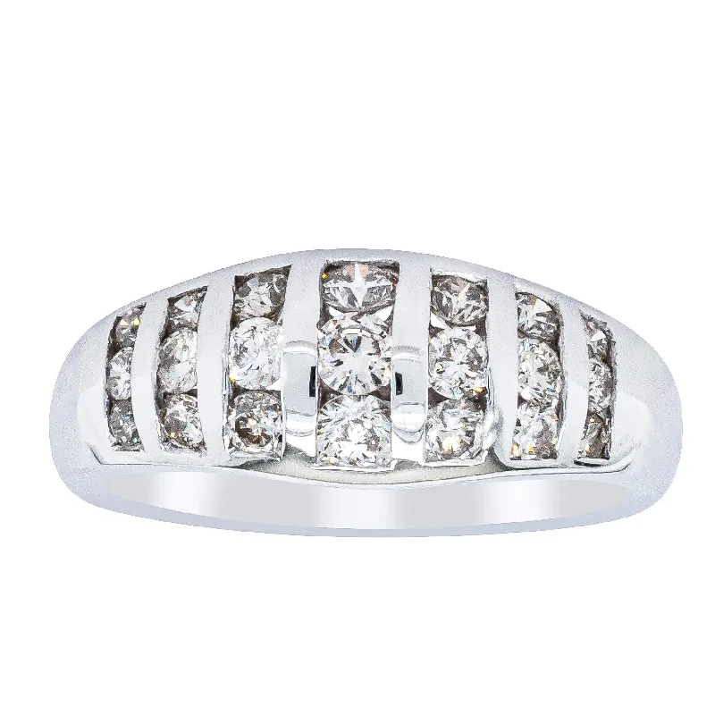 Trendy Minimalist Jewelry For Everyday Wear 18ct White Gold 1.00ct Diamond Cluster Dress Ring