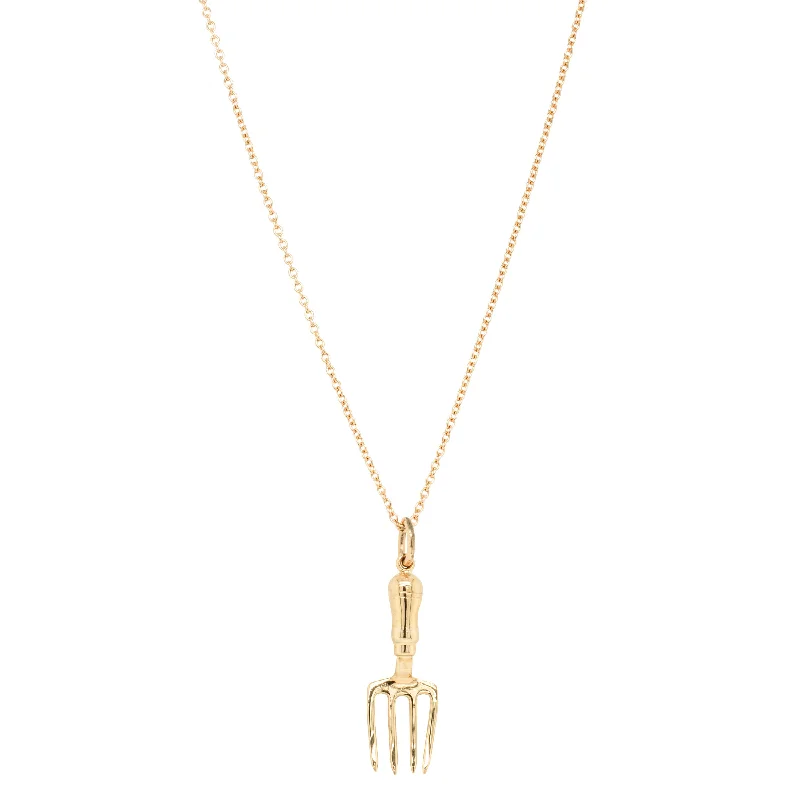 Chic, Trendy, And Affordable Jewelry Sale Deja Vu 9ct Yellow Gold Gardening Fork Necklace