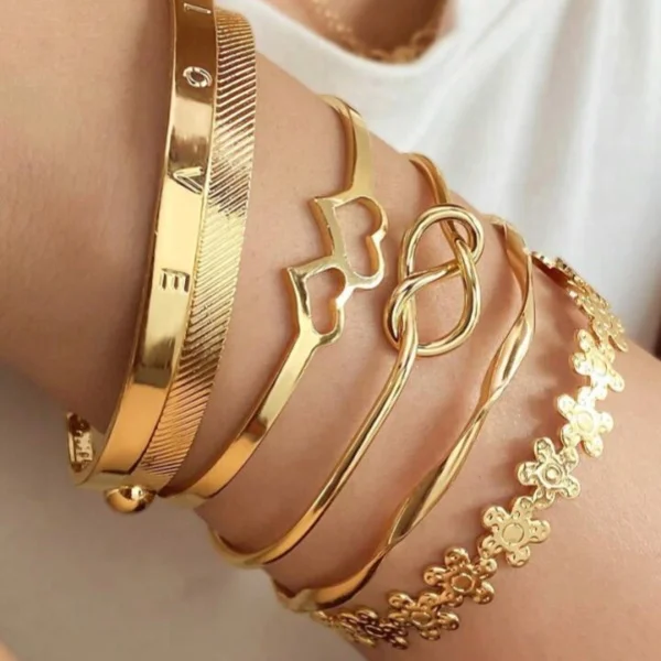 Golden Bracelets: Timeless Elegance Wrapped Around Your Wrist